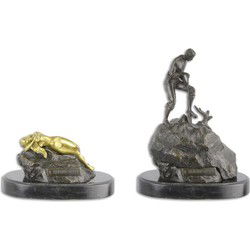 Bronzen beeld genaamd "schatzoeker"