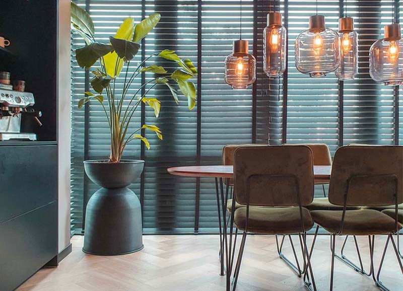 Binnenkijken in het warme interieur van Rebecca