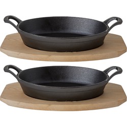 Set van 2x stuks gratinschalen/ovenschalen 30 cm gietijzer met houten onderbord - Ovenschalen