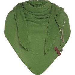 Knit Factory Lola Gebreide Omslagdoek - Driehoek Sjaal Dames - Lime - 190x85 cm - Inclusief sierspeld