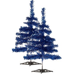 2x stuks kleine ijsblauwe kerstbomen van 60 cm - Kunstkerstboom