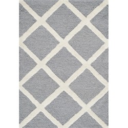 Safavieh Diamond Indoor Hand Tufted Area Rug, Cambridge Collection, CAM135, in Silver & Ivory, 91 X 152 cm