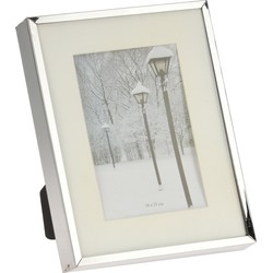 Fotolijstje/fotoframe 17 x 22 cm met zilver metalen rand - Fotolijsten