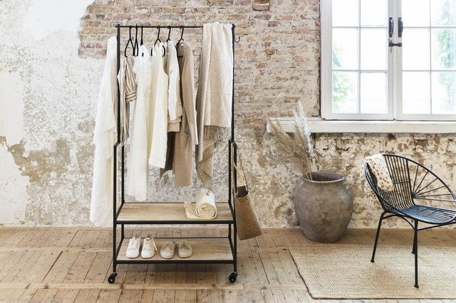 Voor ieder wat wils: 20x trendy kapstokken & kledingrekken 