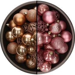 74x stuks kunststof kerstballen mix van camel bruin en velvet roze 6 cm - Kerstbal