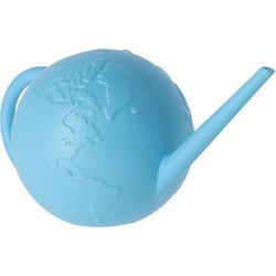 Gieter wereldbol l13b9.4h20.4cm