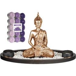 Boeddha beeld voor binnen 33 cm met 30x geurkaarsen lavendel - Beeldjes