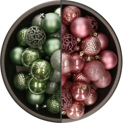 74x stuks kunststof kerstballen mix van salie groen en oudroze 6 cm - Kerstbal