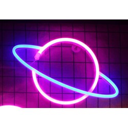 Groenovatie LED Neon Wandlamp "Planeet", Op Batterijen en USB, 30x18x2cm, Blauw/Roze