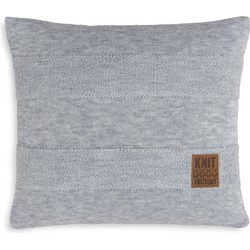 Knit Factory Yara Sierkussen - Licht Grijs - 50x50 cm - Inclusief kussenvulling