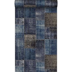 Origin Wallcoverings behang kelim patchwork taupe en blauw - 53 cm x 10,05 m - 347466