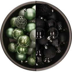 74x stuks kunststof kerstballen mix zwart en salie groen 6 cm - Kerstbal