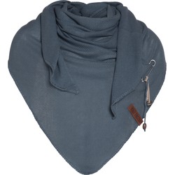 Knit Factory Lola Gebreide Omslagdoek - Driehoek Sjaal Dames - Granit - 190x85 cm - Inclusief sierspeld