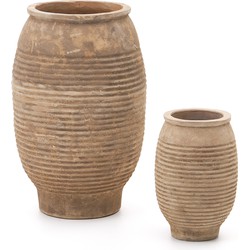 Kave Home - Set Llonga van 2 terracotta bloempotten met natuurlijke afwerking Ø 54 / 32 cm