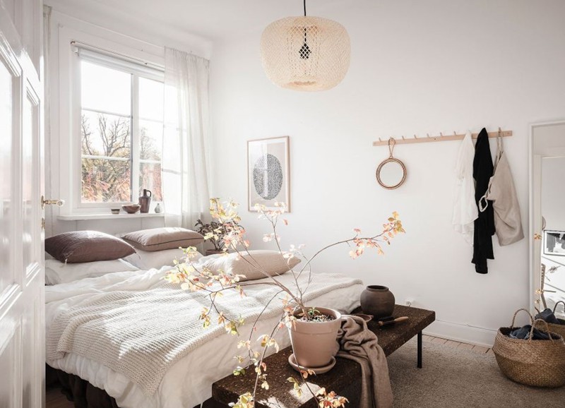 Shop the look: lichte slaapkamer met zandtinten