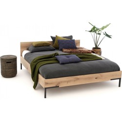 Massief houten  tweepersoons bed Timber  160x220 cm
