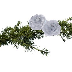 2x stuks kerstboom decoratie bloemen rozen zilver op clip 9 cm - Kersthangers