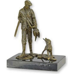 A BRONZE SCULPTURE OF A HUNTER WITH HOUND