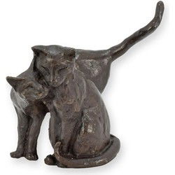 A BRONZE SCULPTURE OF 2 CATS