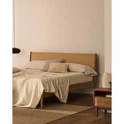 Kave Home - Bed Elan van notenfineer en massief notenhout met koord matras 180 x 200 cm FSC Mix Credit