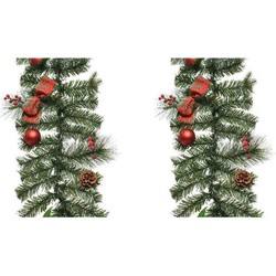 2x Kerst guirlande/slingers groen met rode versiering 180 cm dennenslinger versiering/decoratie - Guirlandes