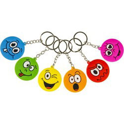 Decopatent 48 STUKS Vrolijke Gezichten Smiley Sleutelhangers - Uitdeelcadeaus - Traktatie Uitdeelcadeautjes voor kinderen - Grabbelton - School - Kinderfeestje - Klein Speelgoed Trakteren - Grabbelton Traktaties Cadeautjes