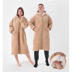 Geen merk JENS - Oversized Hoodie - 70x110 cm - Hoodie & deken in één - met rits - unisex - Irish Cream - beige - 1 stuk - Dutch Decor Limited Collection