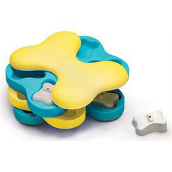 NINA OTTOSSON DOG TORNADO TURQUOISE / GEEL 23,5X18X7 CM