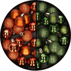 Kleine kunststof kerstballen 40x stuks 3 cm in oranje en groen - Kerstbal
