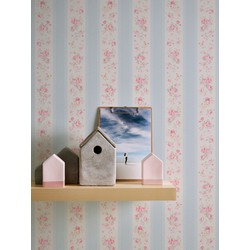 Livingwalls behang bloemmotief blauw, wit en roze - 53 cm x 10,05 m - AS-390691