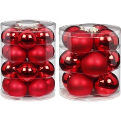 32x stuks glazen kerstballen rood mix 6 en 8 cm glans en mat - Kerstbal