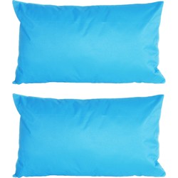 4x stuks buiten/woonkamer/slaapkamer kussens in het lichtblauw 30 x 50 cm - Sierkussens