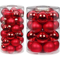 50x stuks glazen kerstballen rood mix 4 en 6 cm glans en mat - Kerstbal