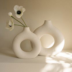 Indore Home - Donut Vaas Hol - Set van 2 - Ronde Bloemenvazen - Nordic - Woonkamer Decoratie - Vazen Wit