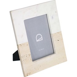 Kave Home - Fotolijst Uria in wit marmer en beige steen 25 x 20 cm
