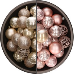 74x stuks kunststof kerstballen mix lichtroze en champagne 6 cm - Kerstbal
