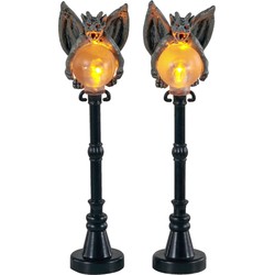 Gargoyle lamp post, set of 2, b/o (4.5v)