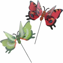 2x stuks Metalen deco vlinders rood en groen van 17 x 60 cm op tuinstekers - Tuinbeelden