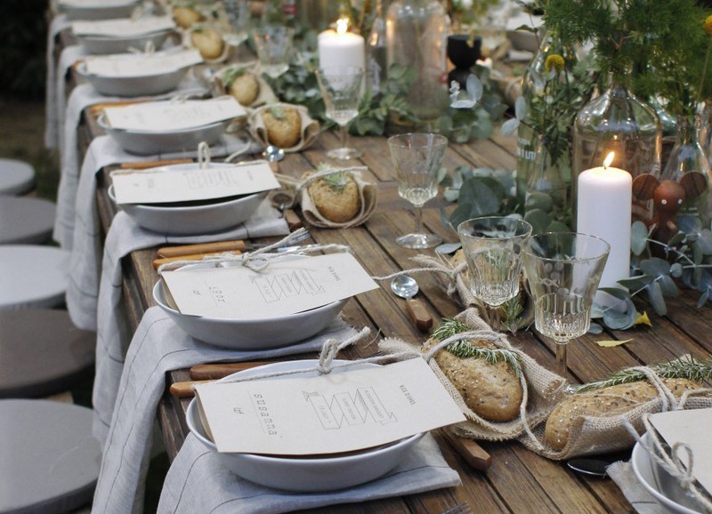 Zo dek jij de tafel op z'n mooist voor een dinerfeestje