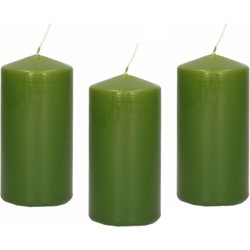 12x Kaarsen olijfgroen 5 x 10 cm 23 branduren sfeerkaarsen - Stompkaarsen
