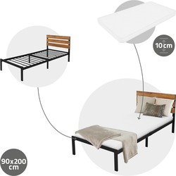 Metalen bed 90x200 cm zwart met lattenbodem en matras met houten hoofdbord en voeteneind ML design