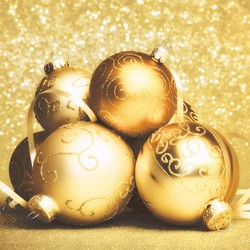 80x stuks kerst thema tafel servetten Golden Baubles 33 x 33 cm - Feestservetten