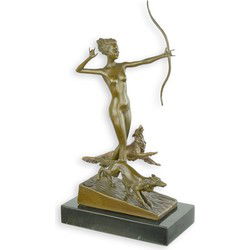 A BRONZE SCULPTURE CALLED "LAST ARROW"