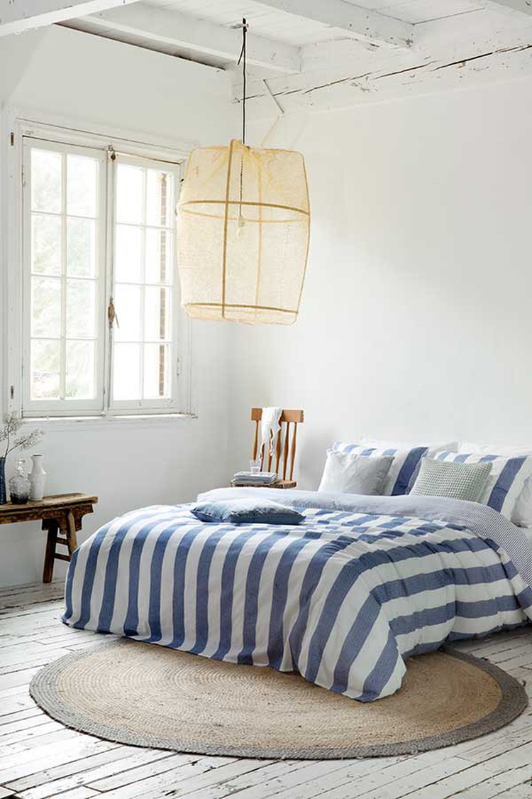 minimalistische-slaapkamer-strepen