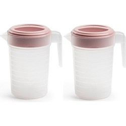 2x stuks waterkan/sapkan transparant/roze met deksel 1 liter kunststof - Schenkkannen