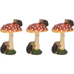 Set van 3x stuks vliegenzwam paddenstoelen tuinbeeldjes met egels 11 cm - Tuinbeelden