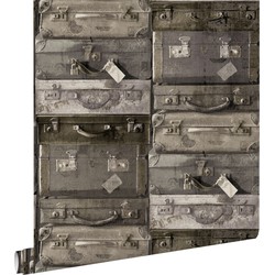 ESTAhome behang vintage koffers donkerbruin - 53 cm x 10,05 m - 138217