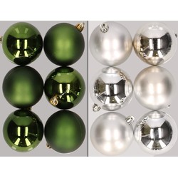 12x stuks kunststof kerstballen mix van donkergroen en zilver 8 cm - Kerstbal