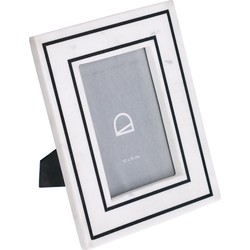 Kave Home - Fotolijst Vittoria in zwart en wit marmer 23 x 18 cm
