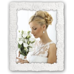Kunststof fotolijst wit met bloemen motief geschikt voor een foto van 20 x 25 cm - Fotolijsten